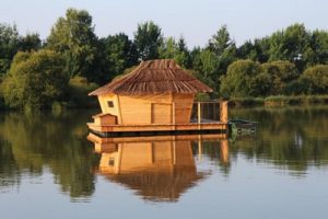 cabane-sur-l-eau